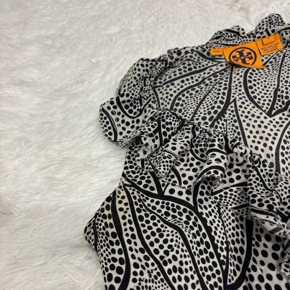 Tory Burch - White & Black Dotted Leaf Print Silk Top woman’s size 4 - Picture 7 of 10